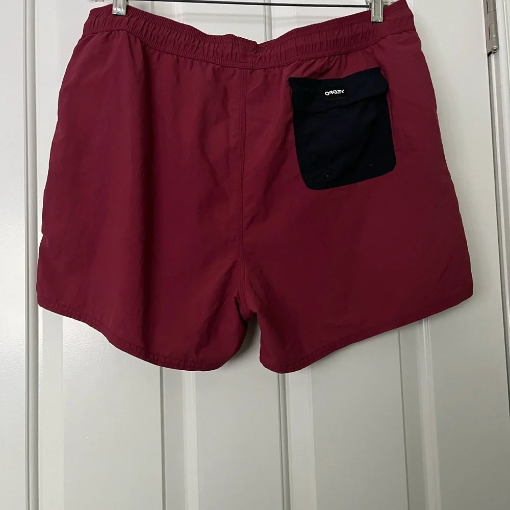 Oakley Red Mens Standard All Day Beach Shorts Size XL